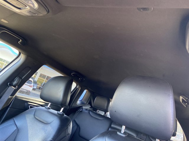 Used 2024 Jeep Compass Latitude image 28