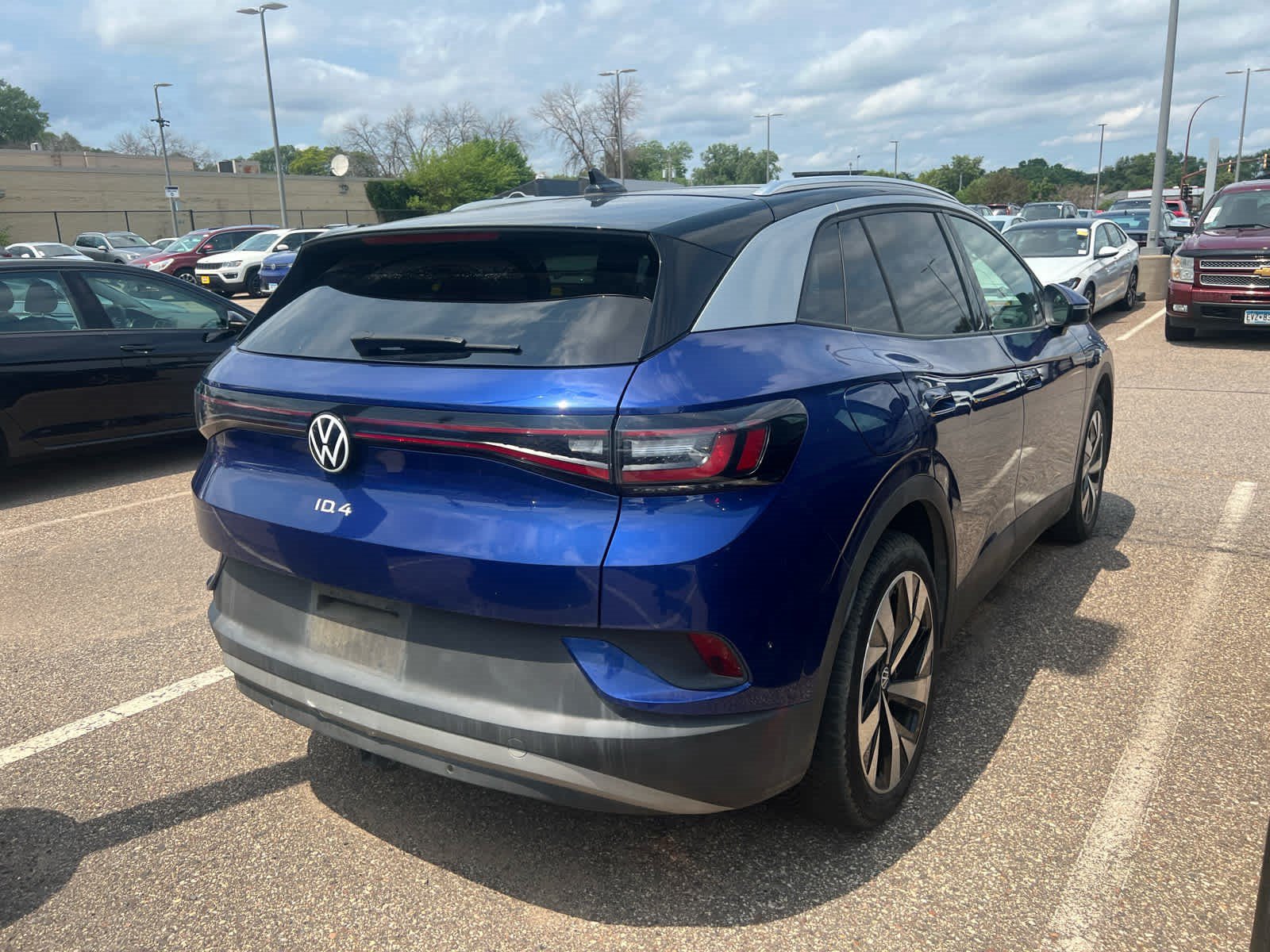 Used 2022 Volkswagen ID.4 Pro S w/ Gradient Package AWD/4WD image 3
