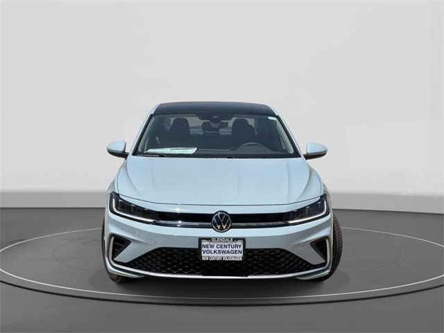 New 2025 Volkswagen Jetta SE image 2