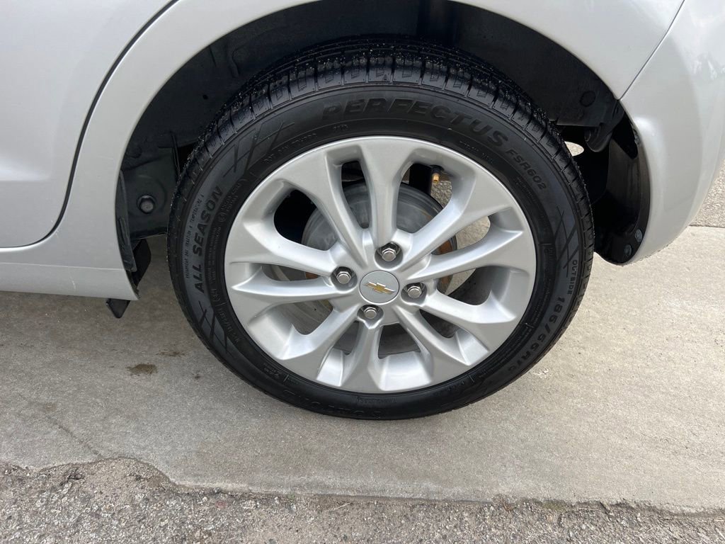 Used 2021 Chevrolet Spark LT image 14