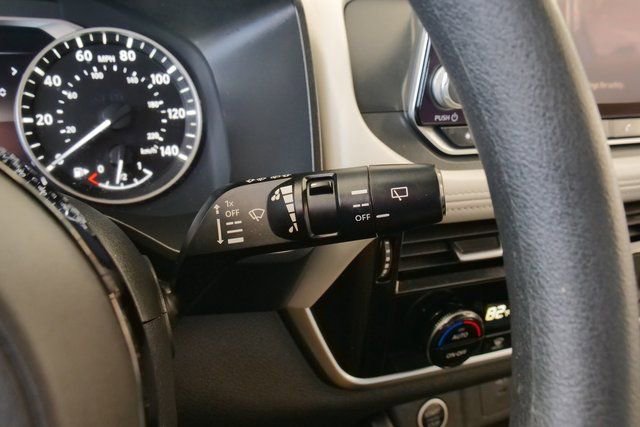 Used 2021 Nissan Rogue SV image 24