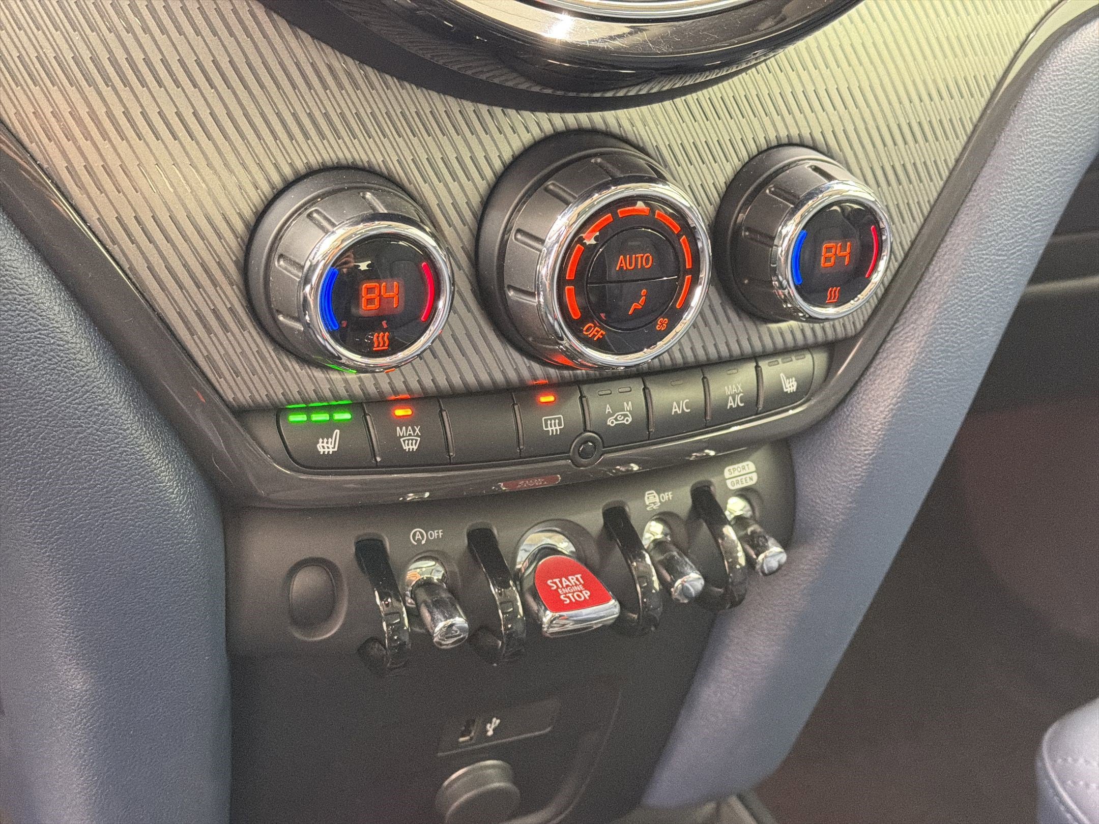 Used 2022 MINI Cooper Countryman S w/ Premium Package FWD image 18