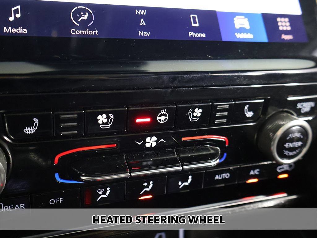 Used 2023 Jeep Grand Cherokee Summit AWD/4WD image 11