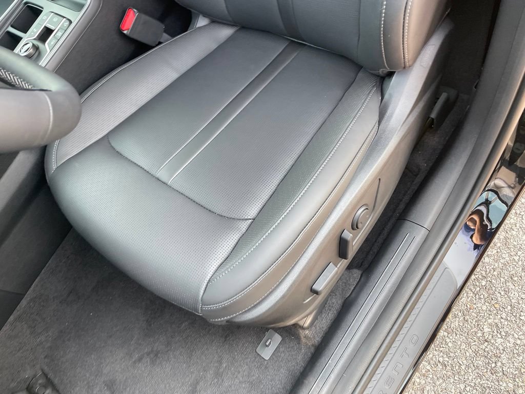 New 2026 Kia Sorento S w/ S Panoramic Sunroof Package FWD image 24