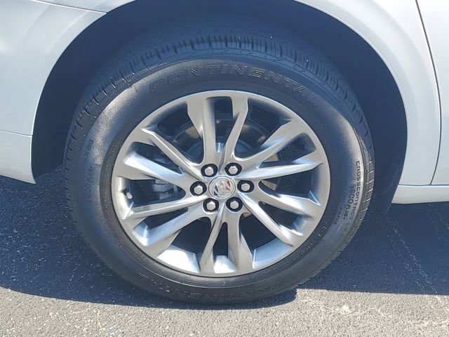 Certified 2024 Buick Enclave Avenir w/ Avenir Technology Package image 7