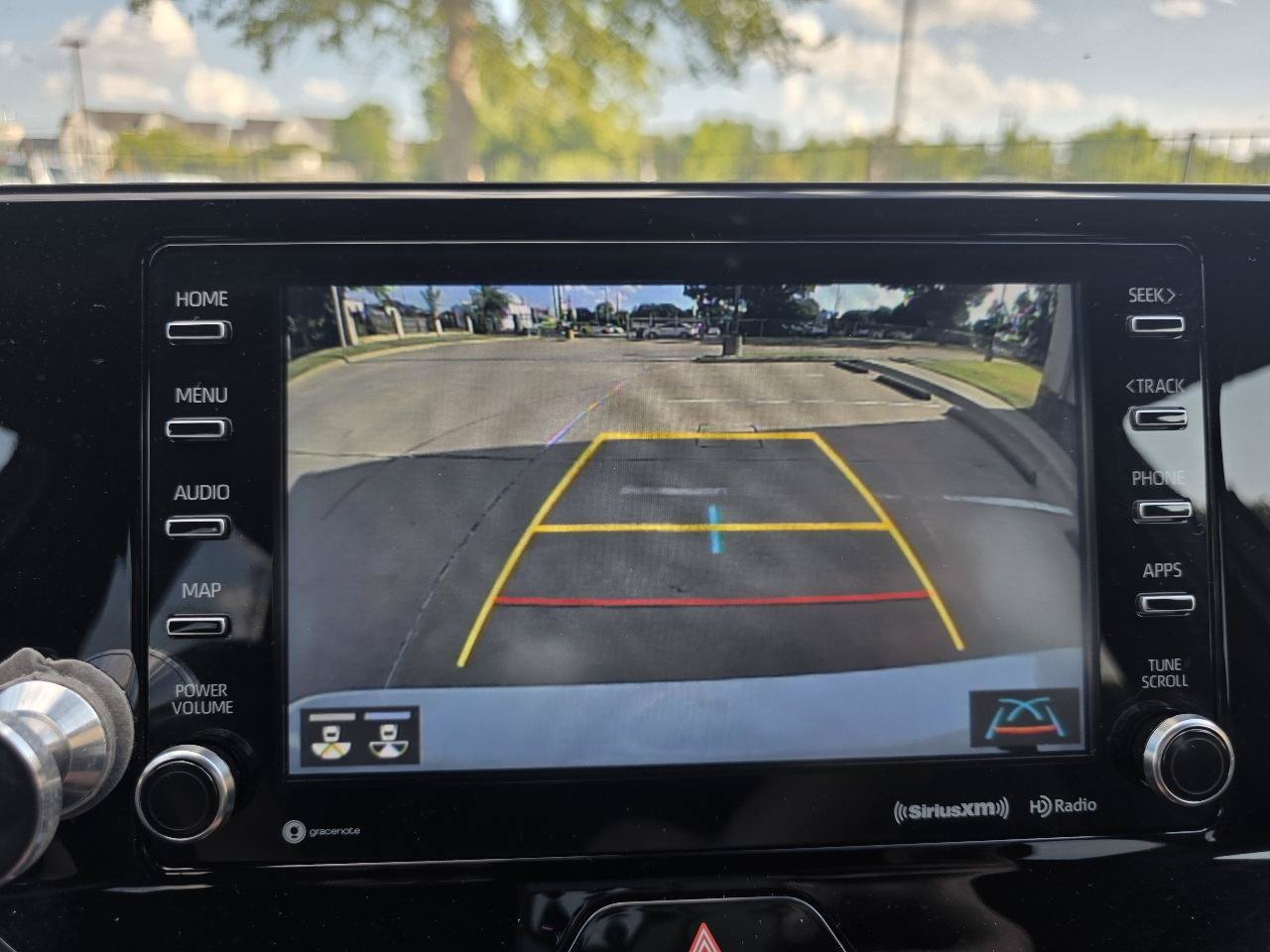 Used 2022 Toyota Venza XLE AWD/4WD image 19