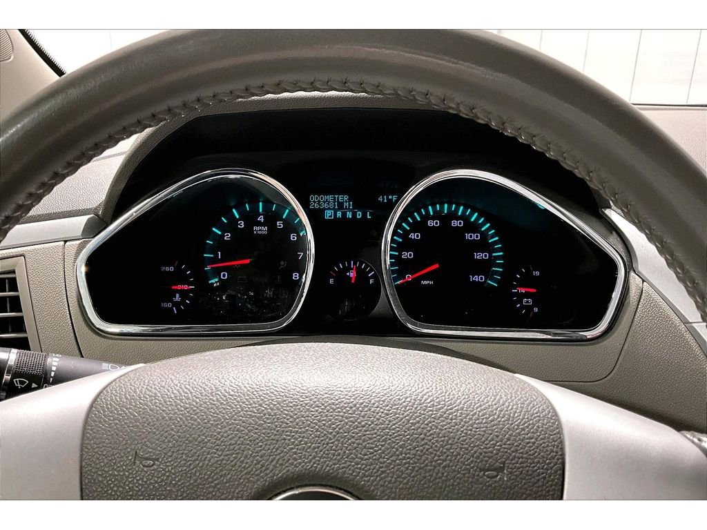 Used 2012 Chevrolet Traverse LS image 21