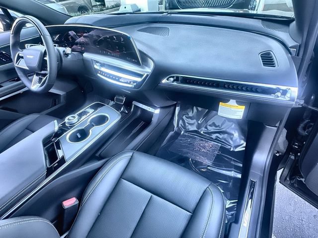 New 2026 Cadillac Lyriq V w/ Exterior Carbon Fiber Package AWD/4WD image 30