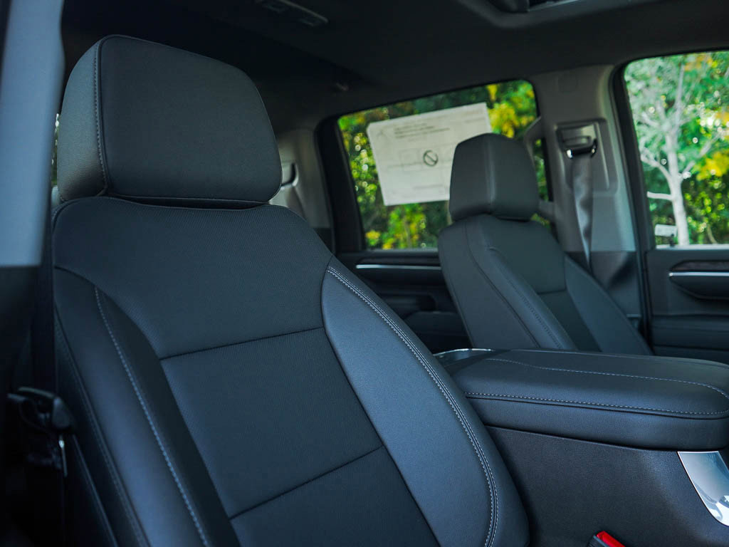 New 2026 GMC Sierra 3500 SLT w/ SLT Premium Package image 10