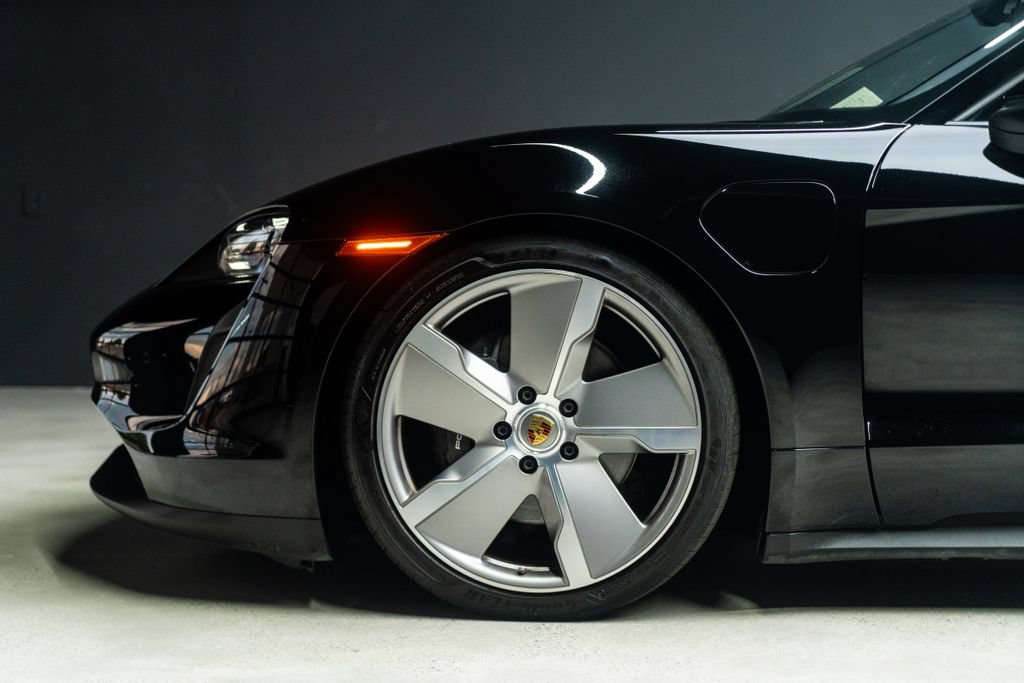Used 2024 Porsche Taycan w/ Premium Package RWD image 20