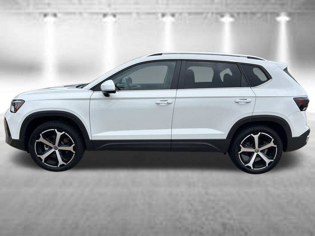 Used 2026 Volkswagen Taos SEL AWD/4WD image 3