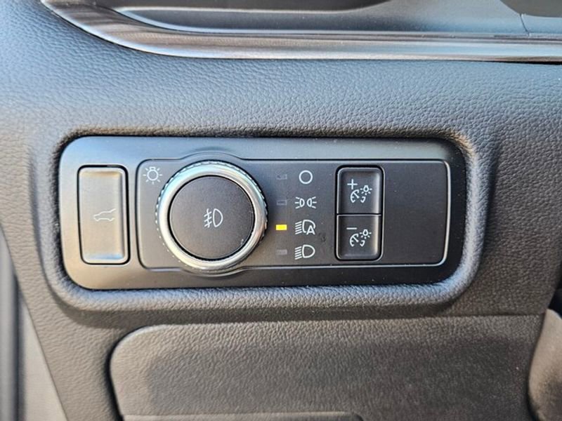 Used 2023 Ford Explorer Limited w/ Equipment Group 301A image 32