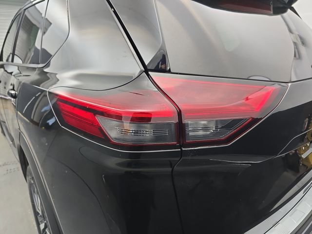 Used 2023 Nissan Rogue SL image 18