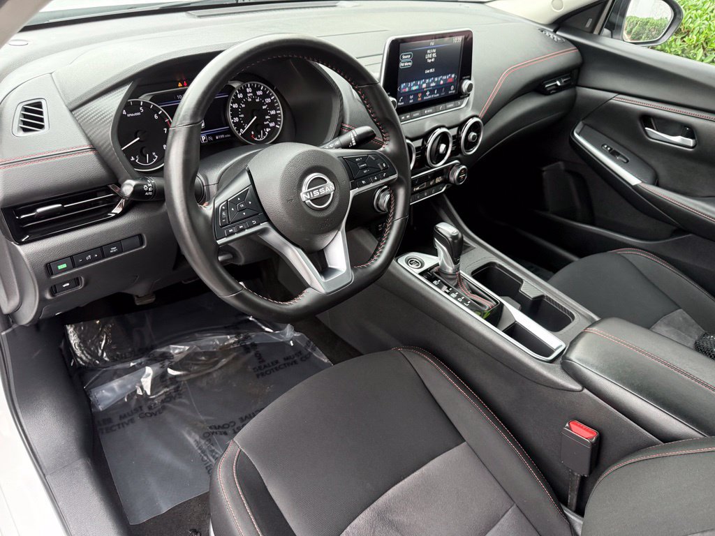 Certified 2025 Nissan Sentra SR FWD image 12