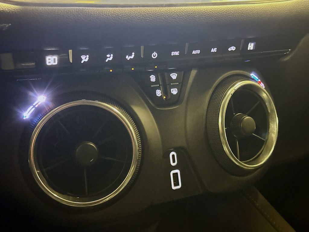 Used 2020 Chevrolet Blazer LT image 18