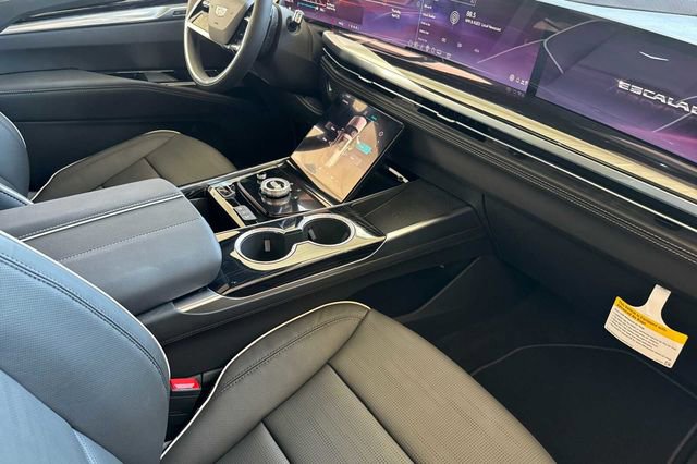 New 2026 Cadillac Escalade ESV Sport AWD/4WD image 18