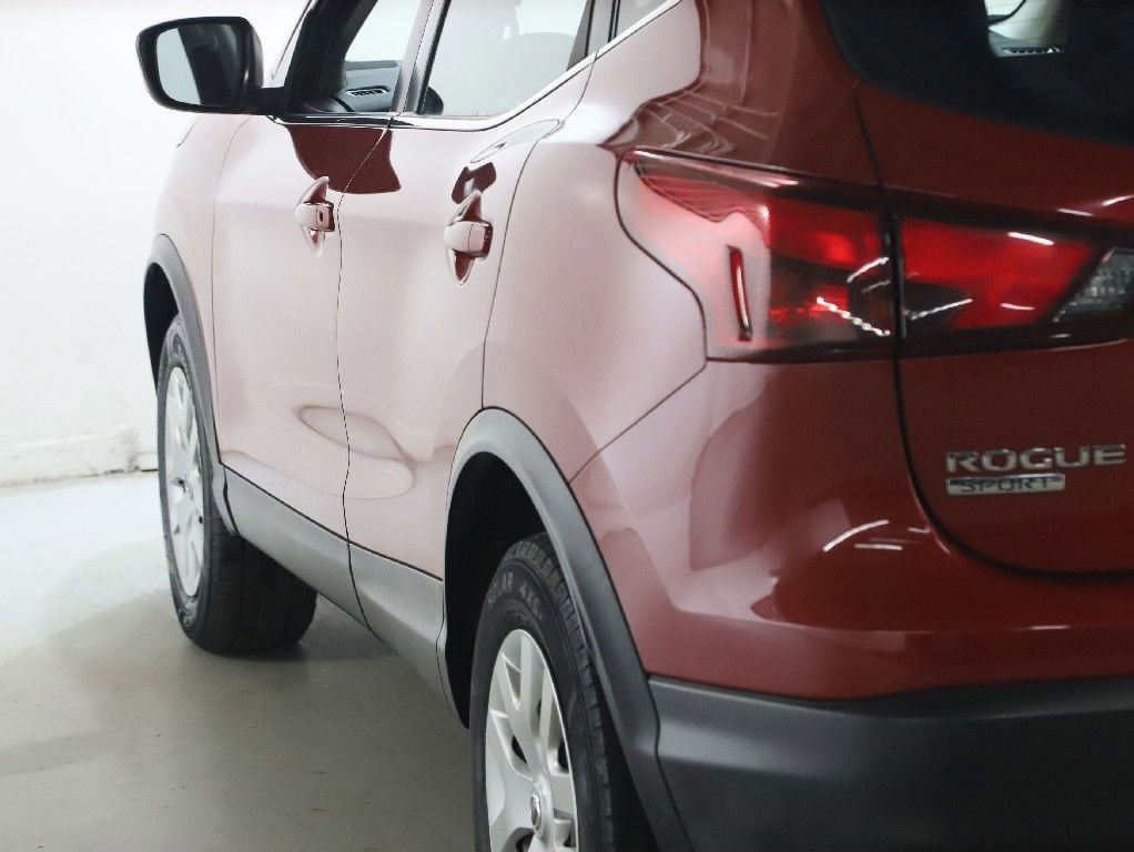Used 2018 Nissan Rogue Sport S image 39