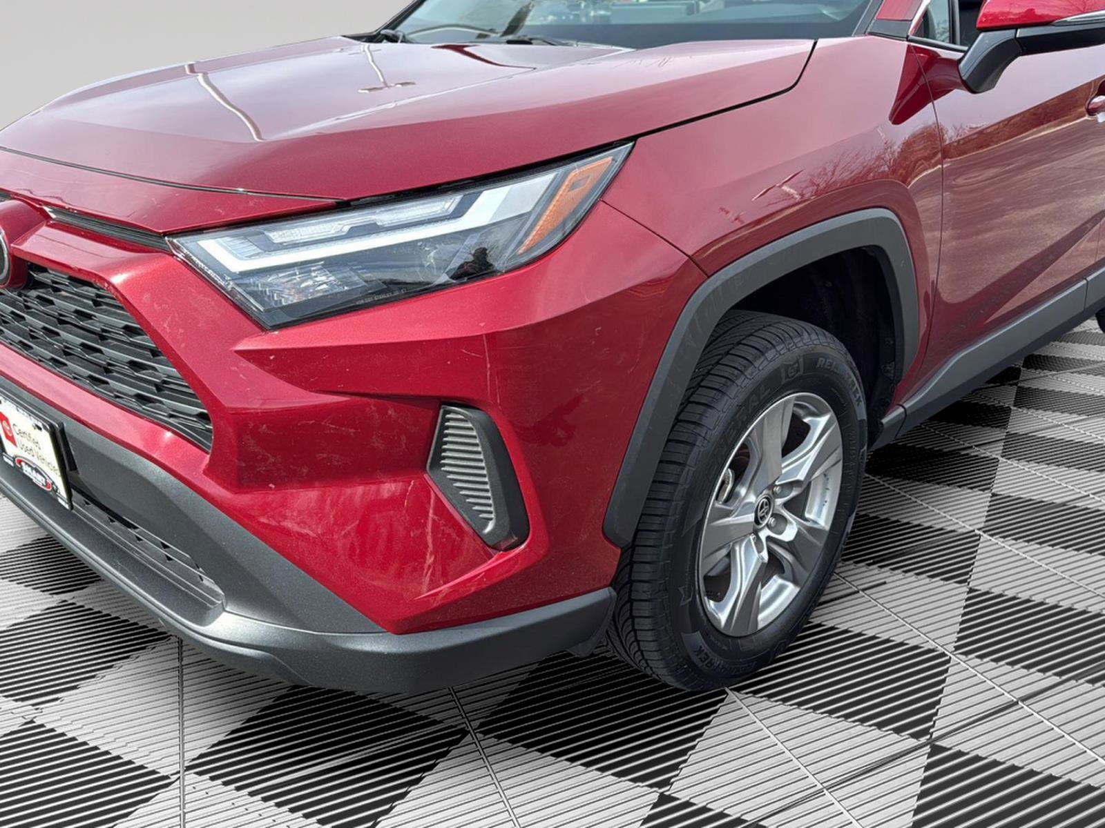 Used 2025 Toyota RAV4 XLE image 21