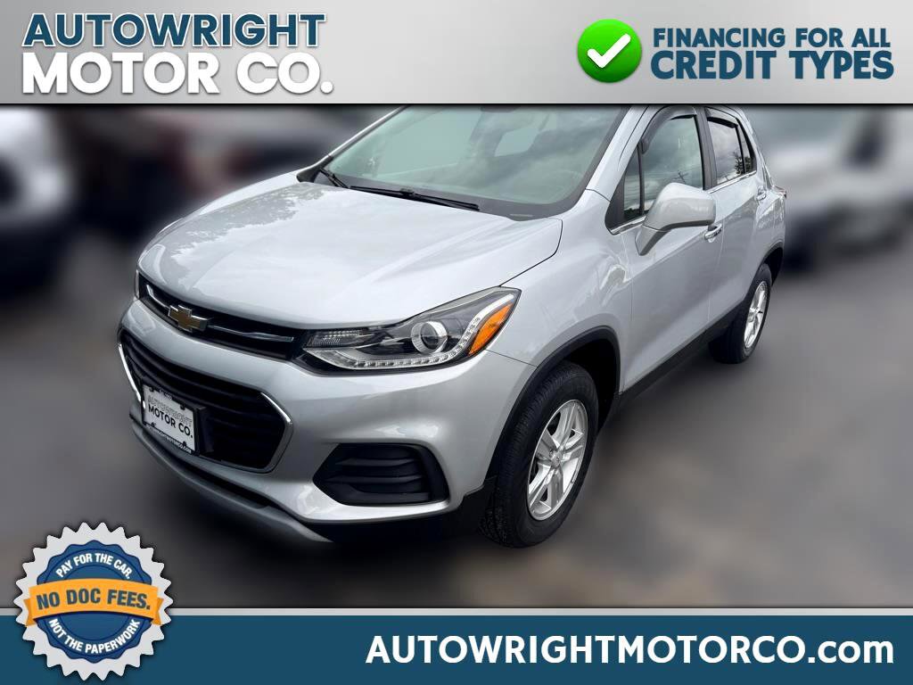 Used 2020 Chevrolet Trax LT w/ LT Convenience Package image 1