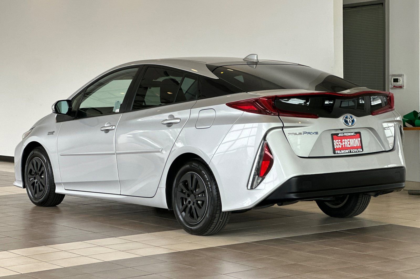 Certified 2022 Toyota Prius Prime XLE image 6