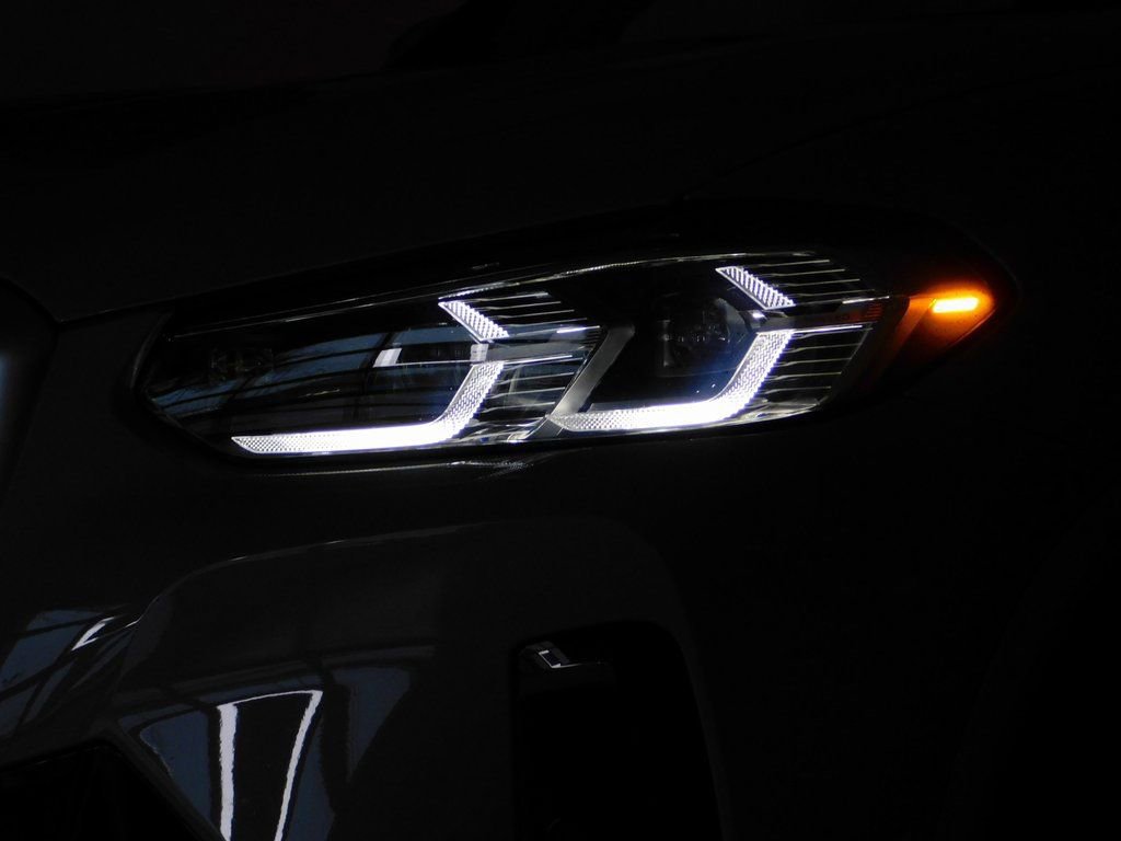 Used 2024 BMW X3 xDrive30i image 15