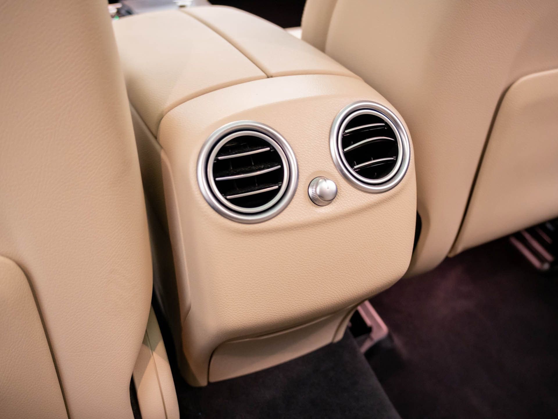 Certified 2022 Mercedes-Benz GLC 300 4MATIC w/ Multimedia Package Lite image 23