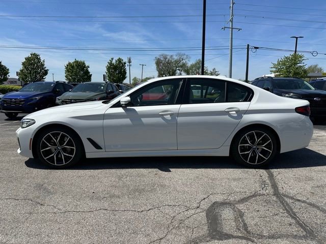Used 2021 BMW 530i xDrive w/ M Sport Package AWD/4WD image 4