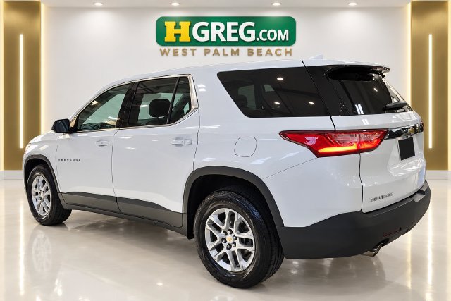 Used 2020 Chevrolet Traverse LS FWD image 2