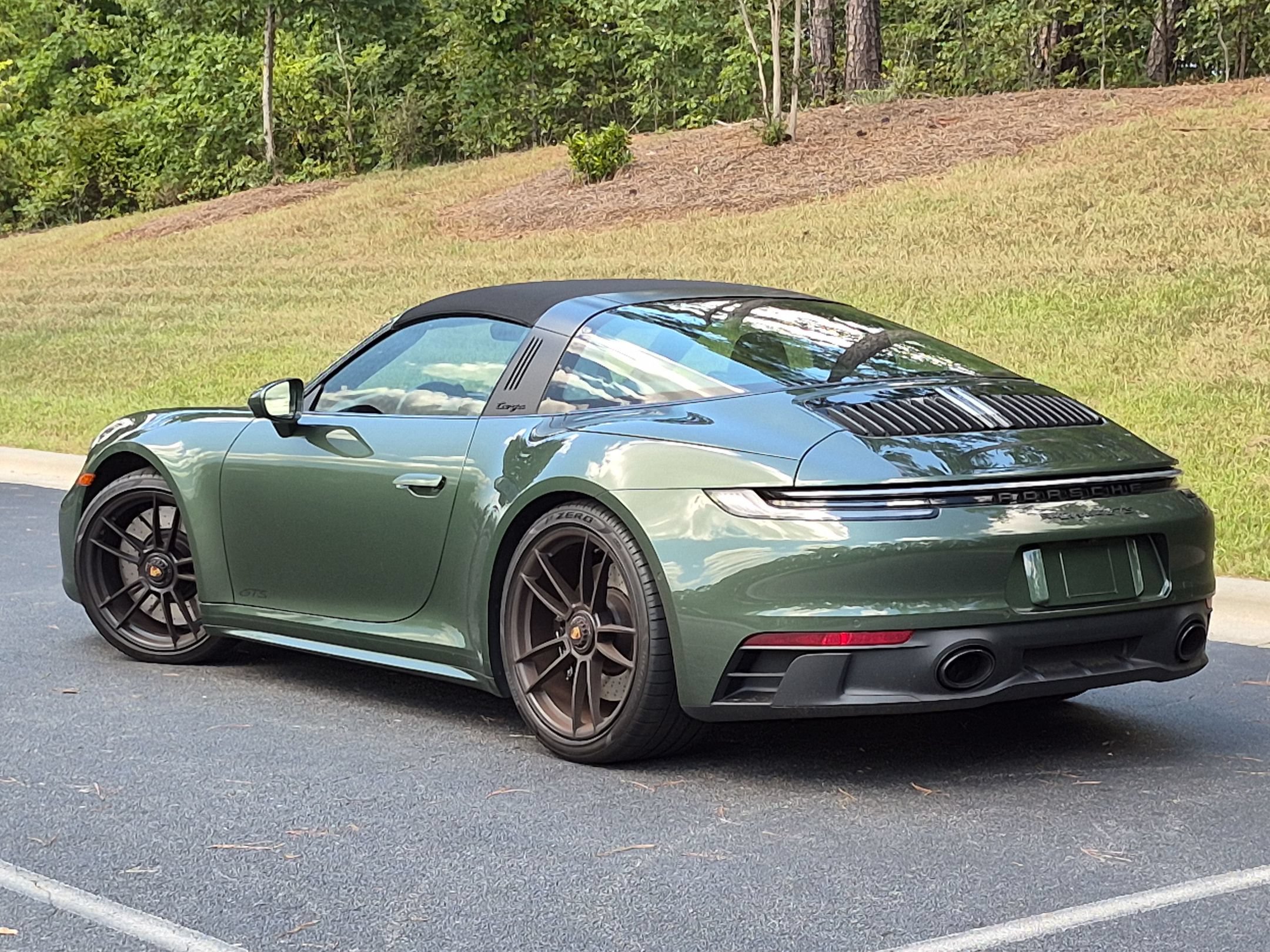 Certified 2024 Porsche 911 Targa 4 GTS AWD/4WD image 3
