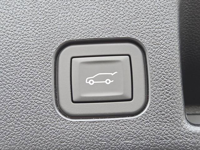 New 2026 Chevrolet Equinox EV LT image 7