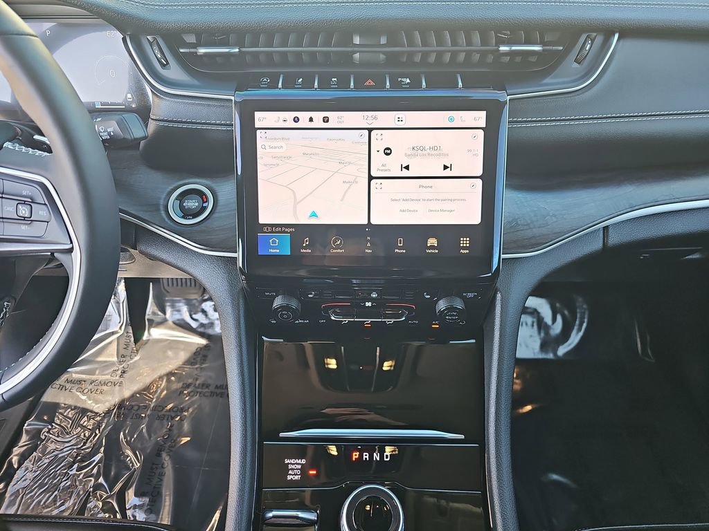 Used 2023 Jeep Grand Cherokee Limited w/ Black Appearance Package image 20