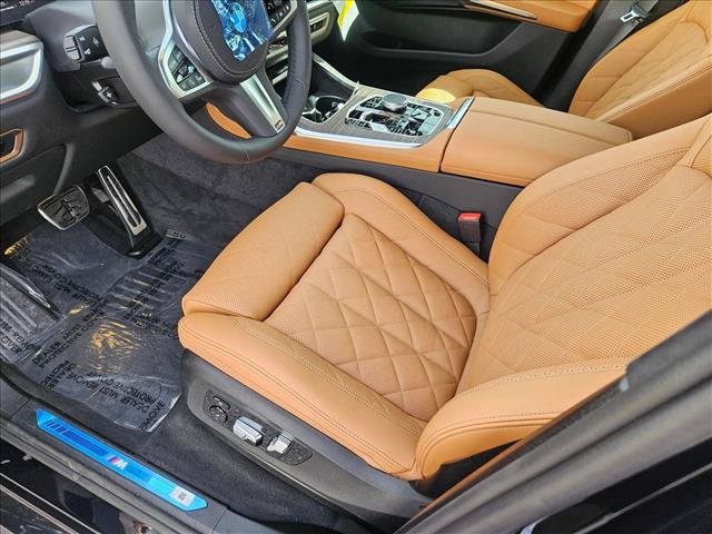Used 2026 BMW X7 xDrive40i w/ M Sport Package AWD/4WD image 4