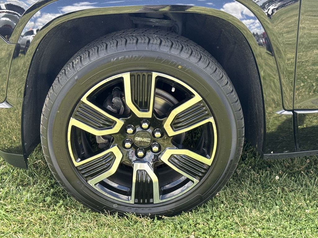 Used 2019 GMC Acadia Denali w/ Technology Package AWD/4WD image 10