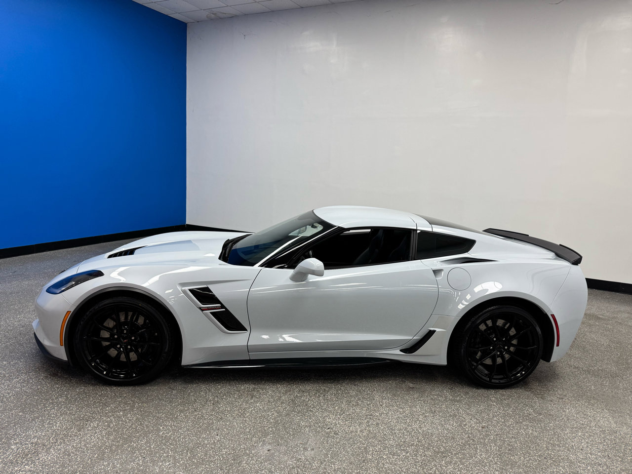 Used 2018 Chevrolet Corvette Grand Sport image 7