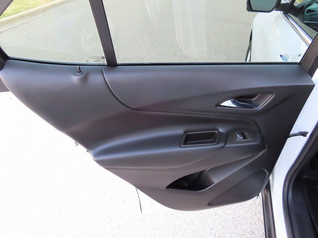 Used 2023 Chevrolet Equinox LT AWD/4WD image 28