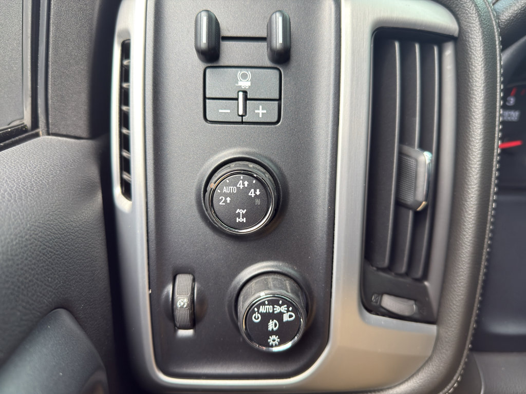 Used 2015 GMC Sierra 1500 SLE w/ SLE Value Package image 15