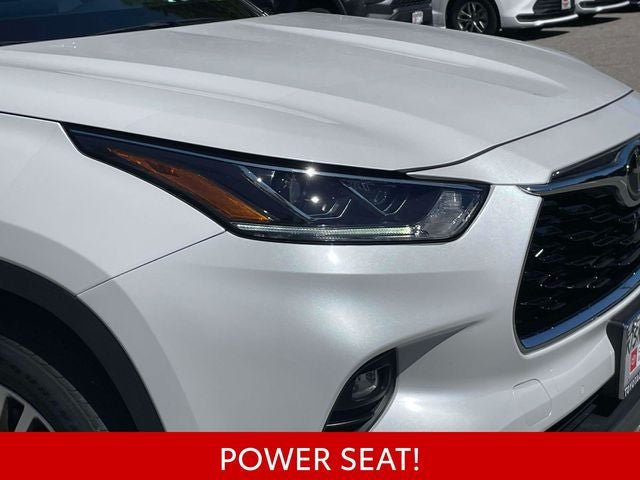 Used 2025 Toyota Highlander Platinum AWD/4WD image 12