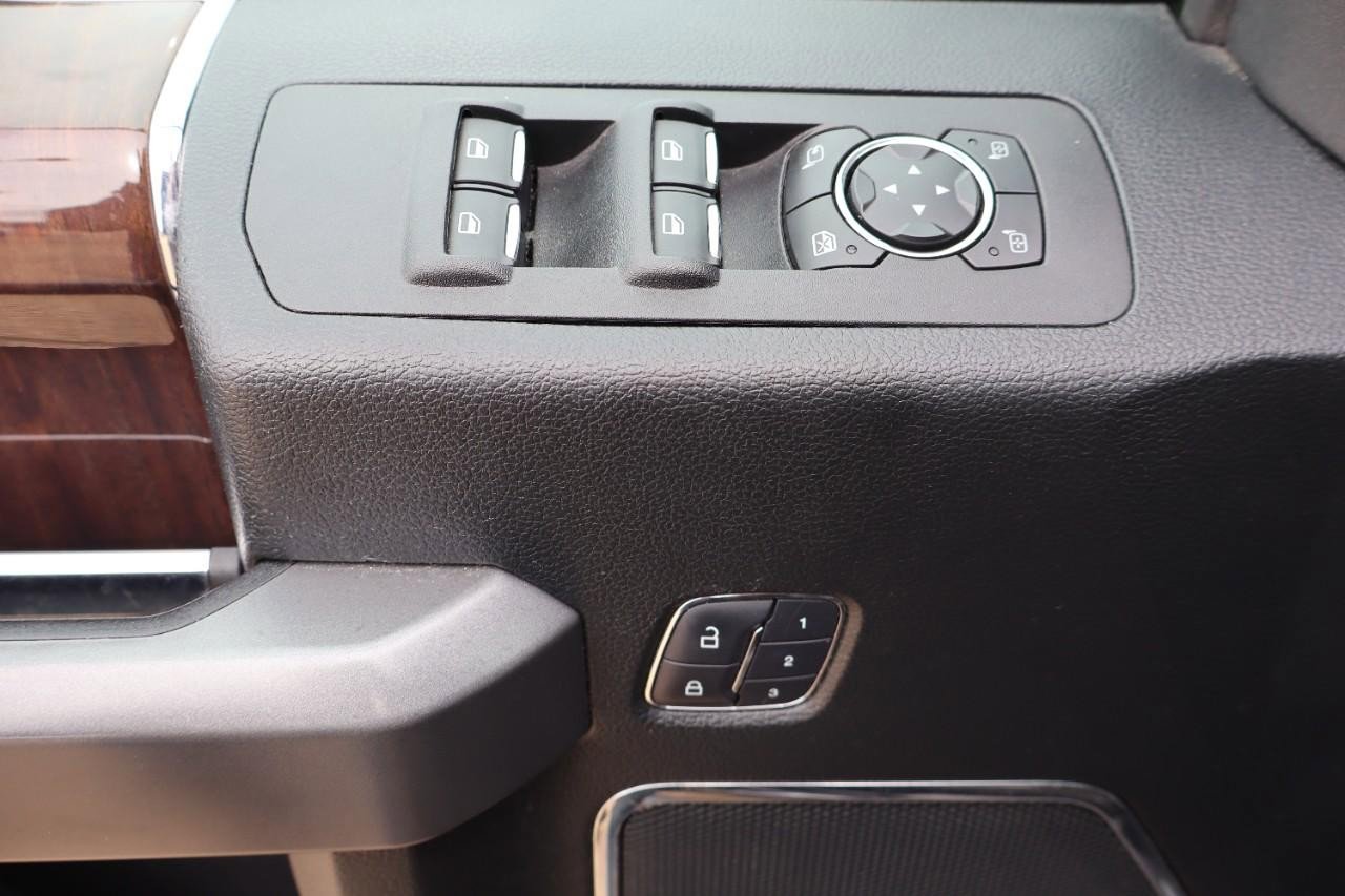 Used 2016 Ford F150 Platinum w/ Equipment Group 701A Luxury image 16