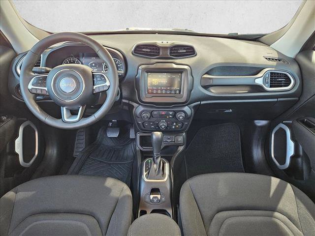 Used 2021 Jeep Renegade Latitude FWD image 18