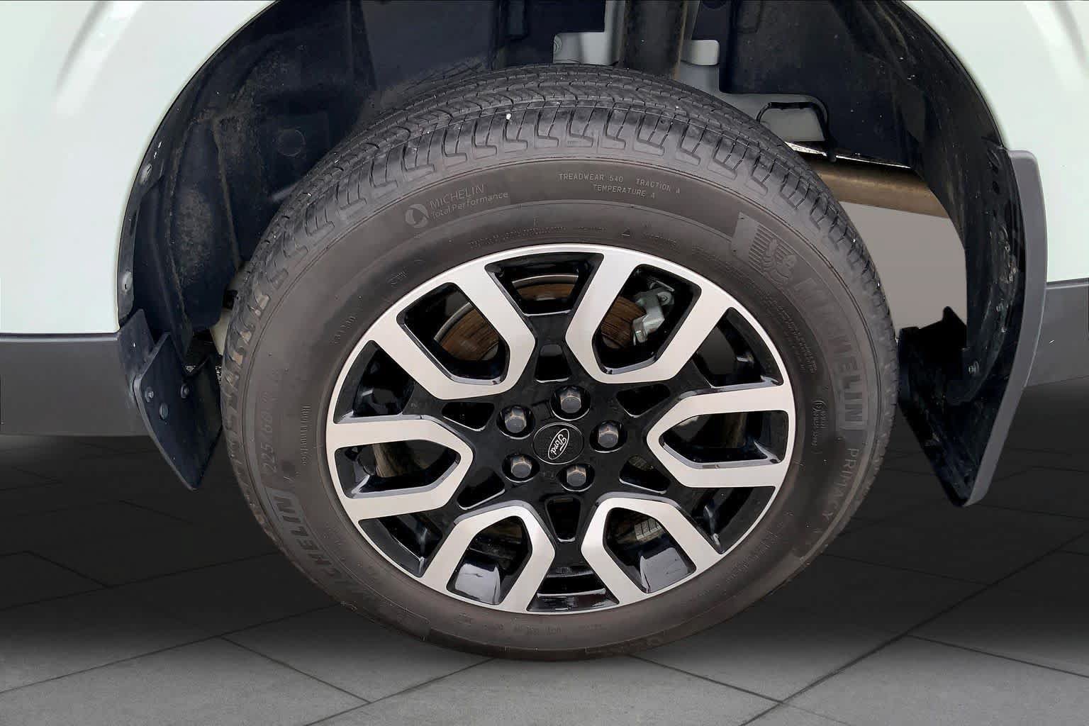 Used 2023 Ford Maverick Lariat FWD image 10