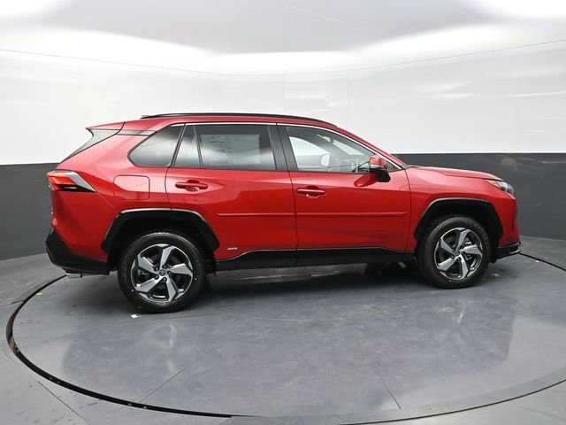 Used 2025 Toyota RAV4 SE w/ Weather & Moonroof Package image 3