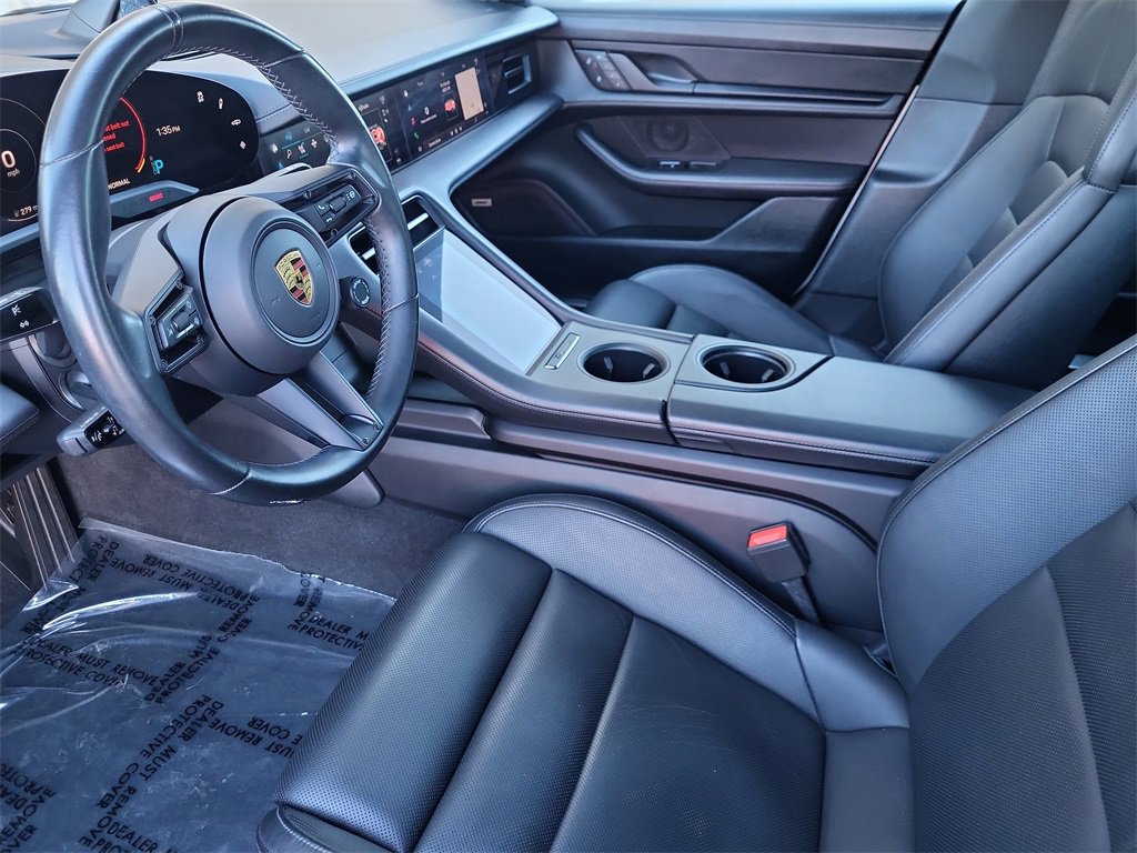 Used 2022 Porsche Taycan 4S image 12