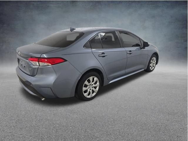Used 2022 Toyota Corolla LE FWD image 14