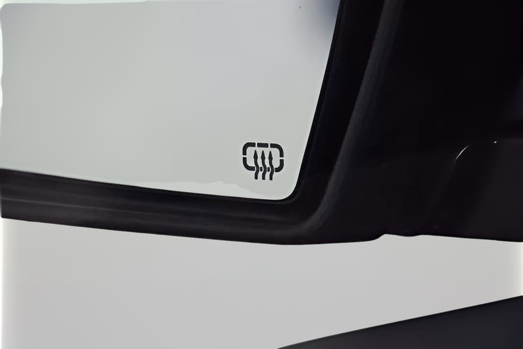 Used 2021 Jeep Cherokee Latitude Plus FWD image 41