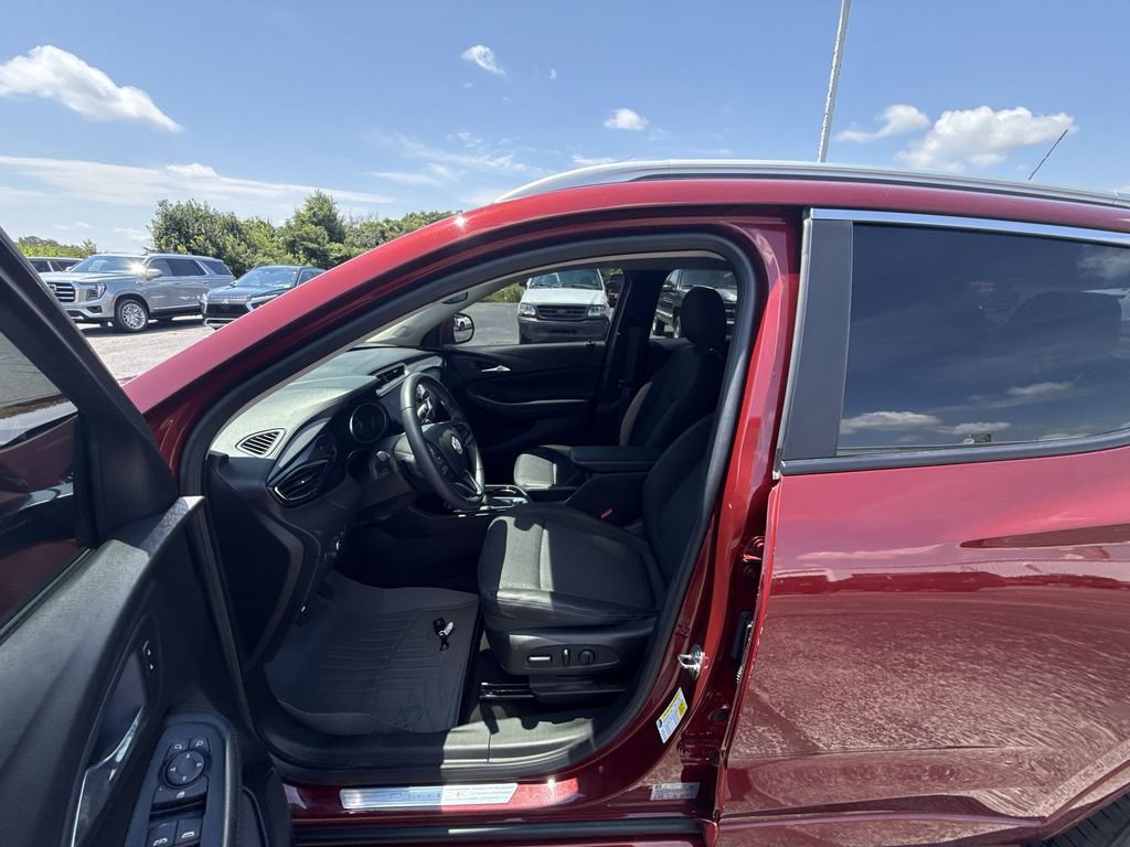 Certified 2022 Buick Encore GX Select w/ Sport Touring Package FWD image 26