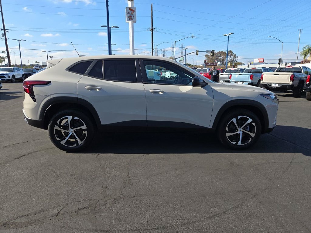 New 2026 Chevrolet Trax RS w/ Driver Confidence Package FWD image 26
