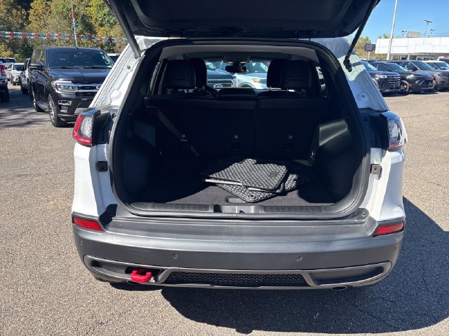 Used 2023 Jeep Cherokee Trailhawk AWD/4WD image 22