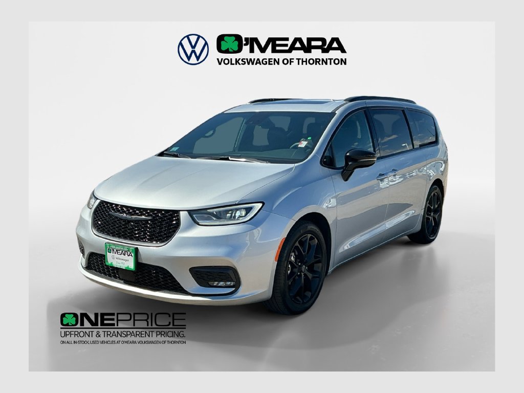 Used 2026 Chrysler Pacifica Limited w/ S Appearance Package