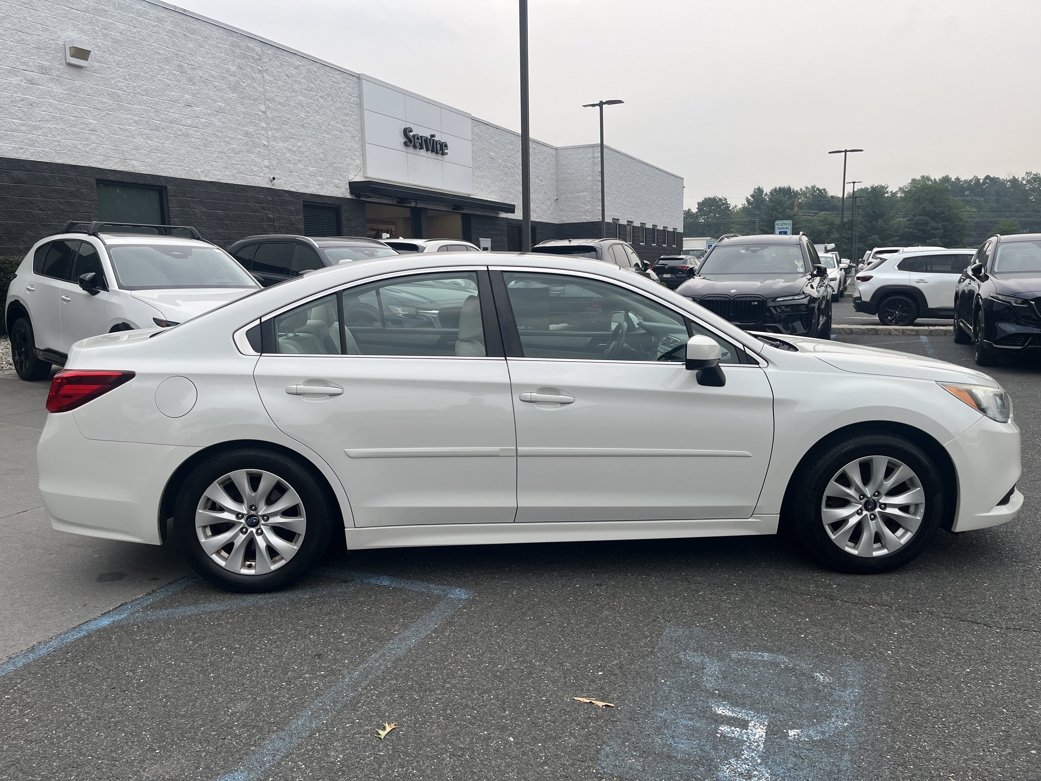 Used 2015 Subaru Legacy 2.5i Premium AWD/4WD image 6