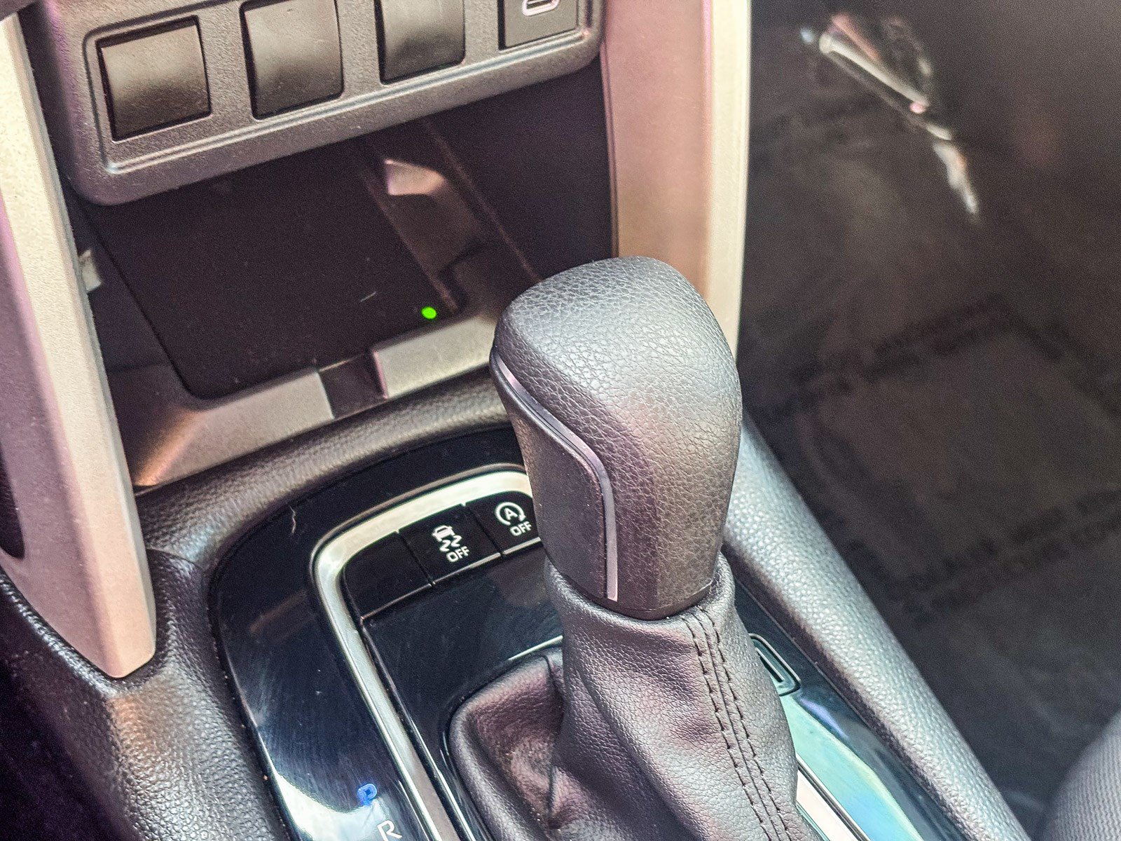 Used 2024 Toyota Corolla Cross LE w/ Moonroof Package FWD image 25